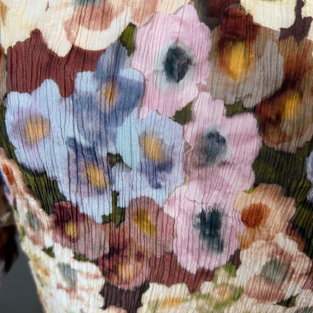 Rails Floral Top Small Paris Painted Floral V-Neck Crinkle Ruffle Sleeve - Picture 5 of 8